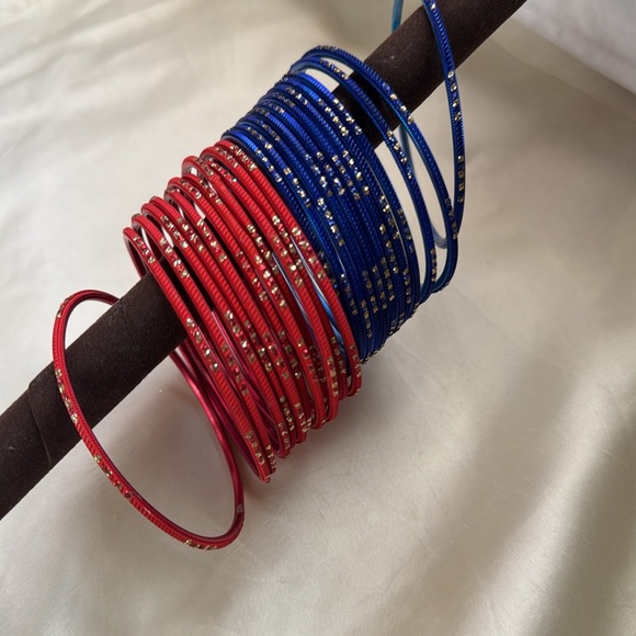 🌸Reddish Orange and Blue with golden design Bangles (Bracelets)🌸 - Picture 5 of 8